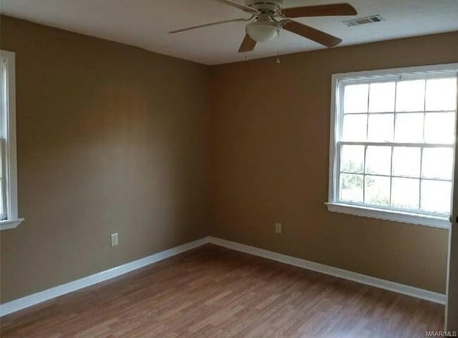 Building Photo - 3338 S Hull St