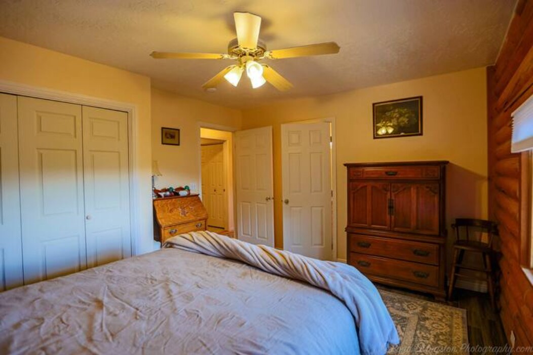 Building Photo - 414 Cottonwood Dr