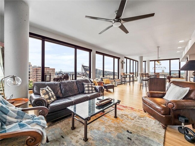 Building Photo - 740 Portland Ave