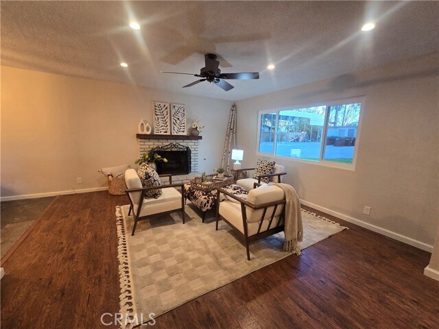 Building Photo - 607 Sixth St