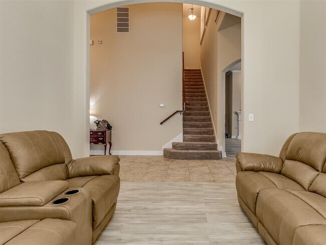 Building Photo - 2500 Cordgrass Ln
