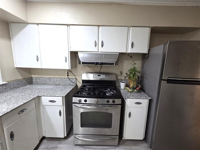 Building Photo - 2333 NW 50th St