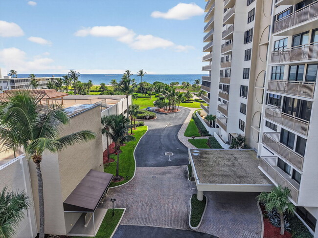 Building Photo - 3400 N Ocean Dr