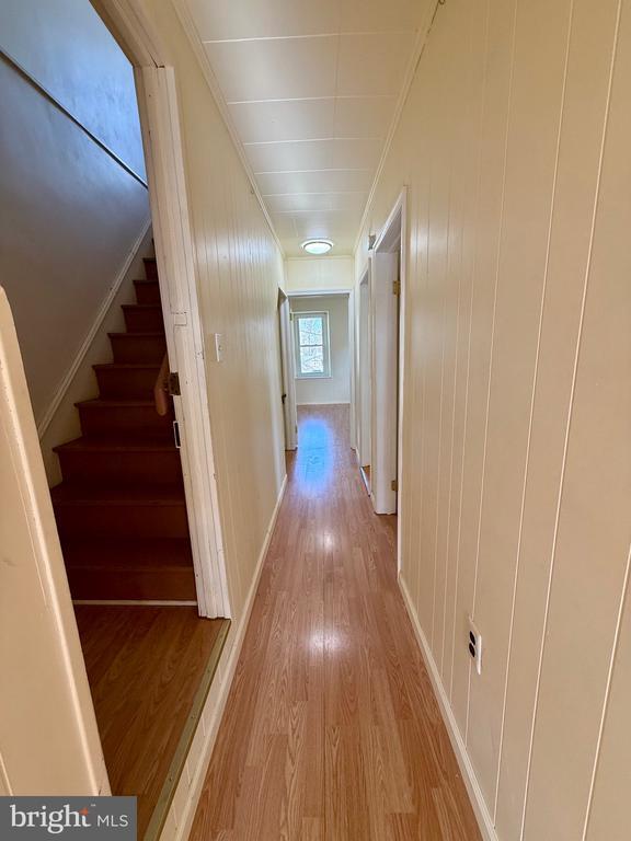 Building Photo - 403 S Main St