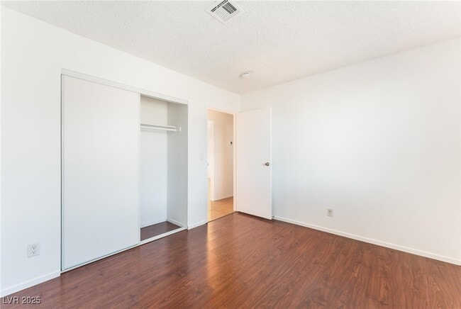 Building Photo - 509 Sheffield Dr