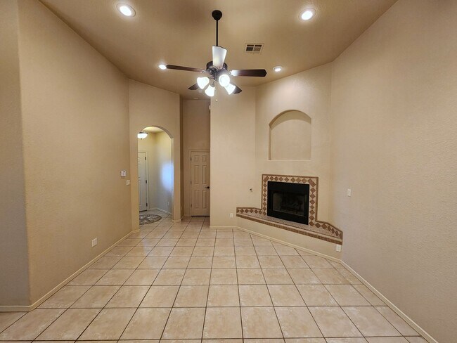 Building Photo - 1293 Mission Nuevo Dr