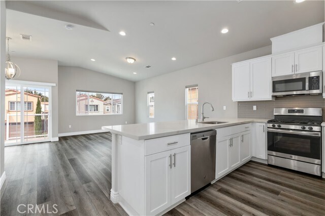 Building Photo - 351 Calle de Pueblo