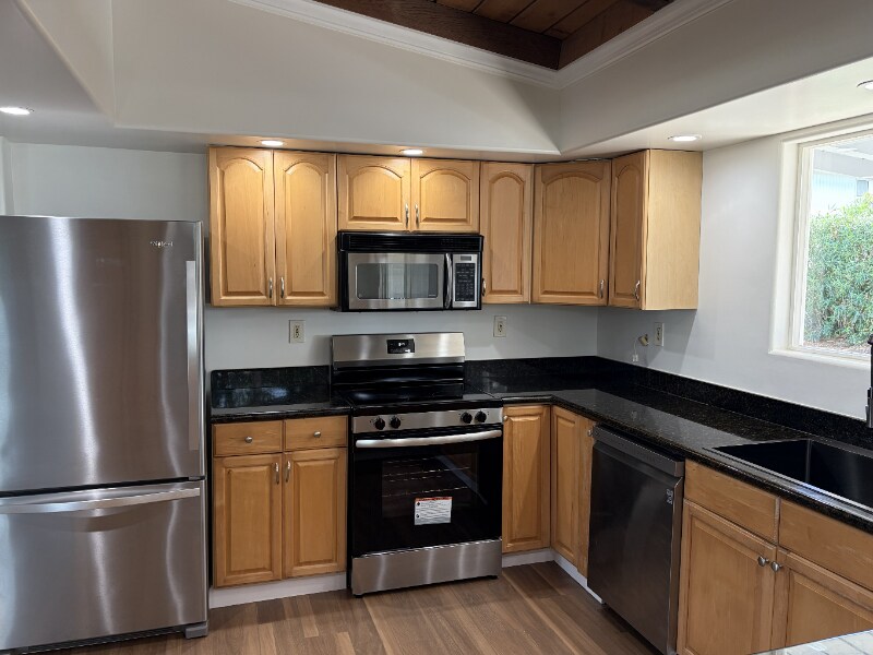 Building Photo - 201 Anapalau St