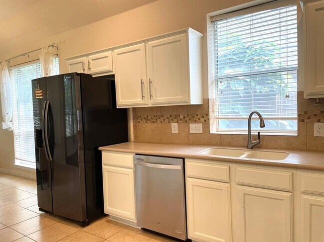 Building Photo - 16927 Bar Harbor Bend