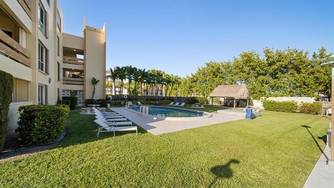 Building Photo - 1700 SE 15th St