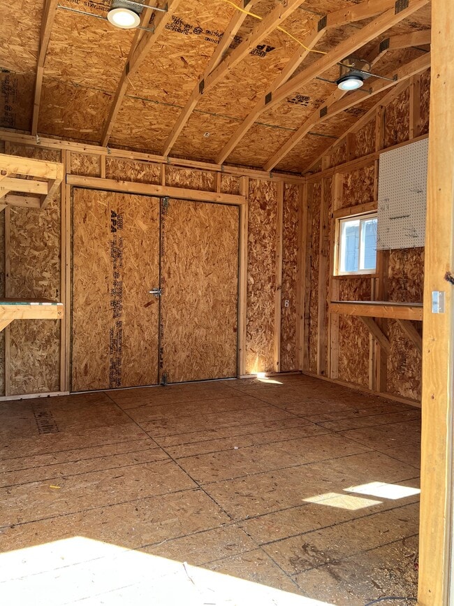 Building Photo - 3327 Emory Dr