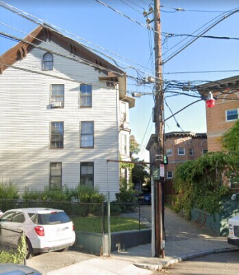 Building Photo - 4 Adella Pl