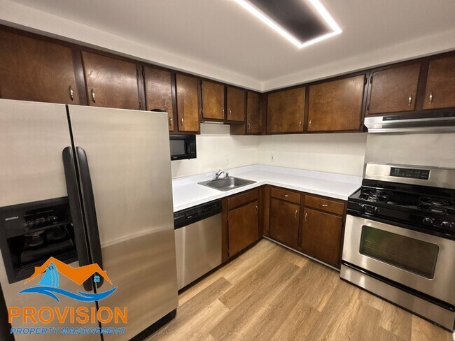 Building Photo - 2572 Riva Rd