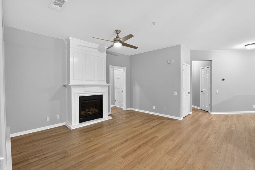 Building Photo - 3208 Margellina Drive