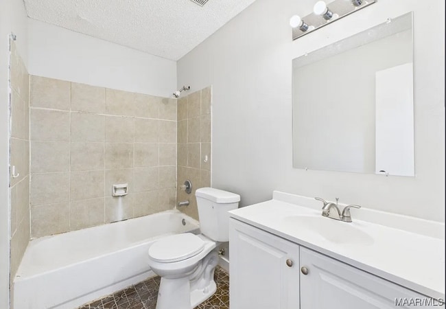 Building Photo - 3218 Riderwood Dr