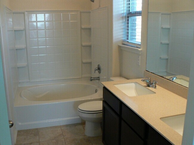 Building Photo - 17015 Gibbons Path