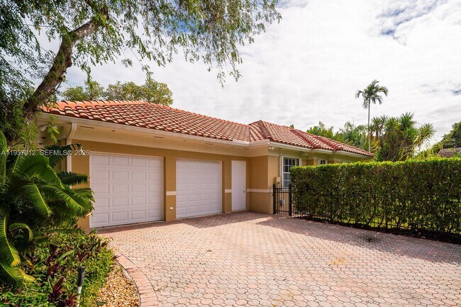 Building Photo - 5770 SW 128th St