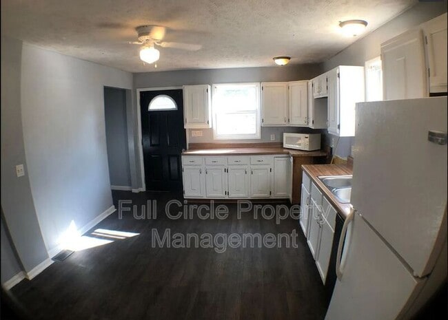 Building Photo - 7418 S 41st St