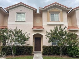 Building Photo - 8835 S Isles Cir