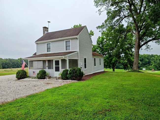 Building Photo - Providence Forge/New Kent farmhouse