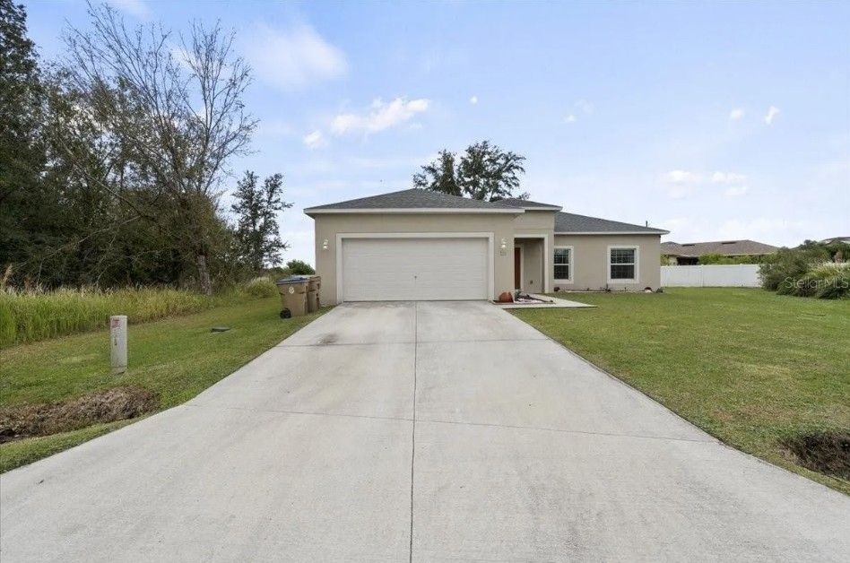 Building Photo - 228 Amesbury Ln