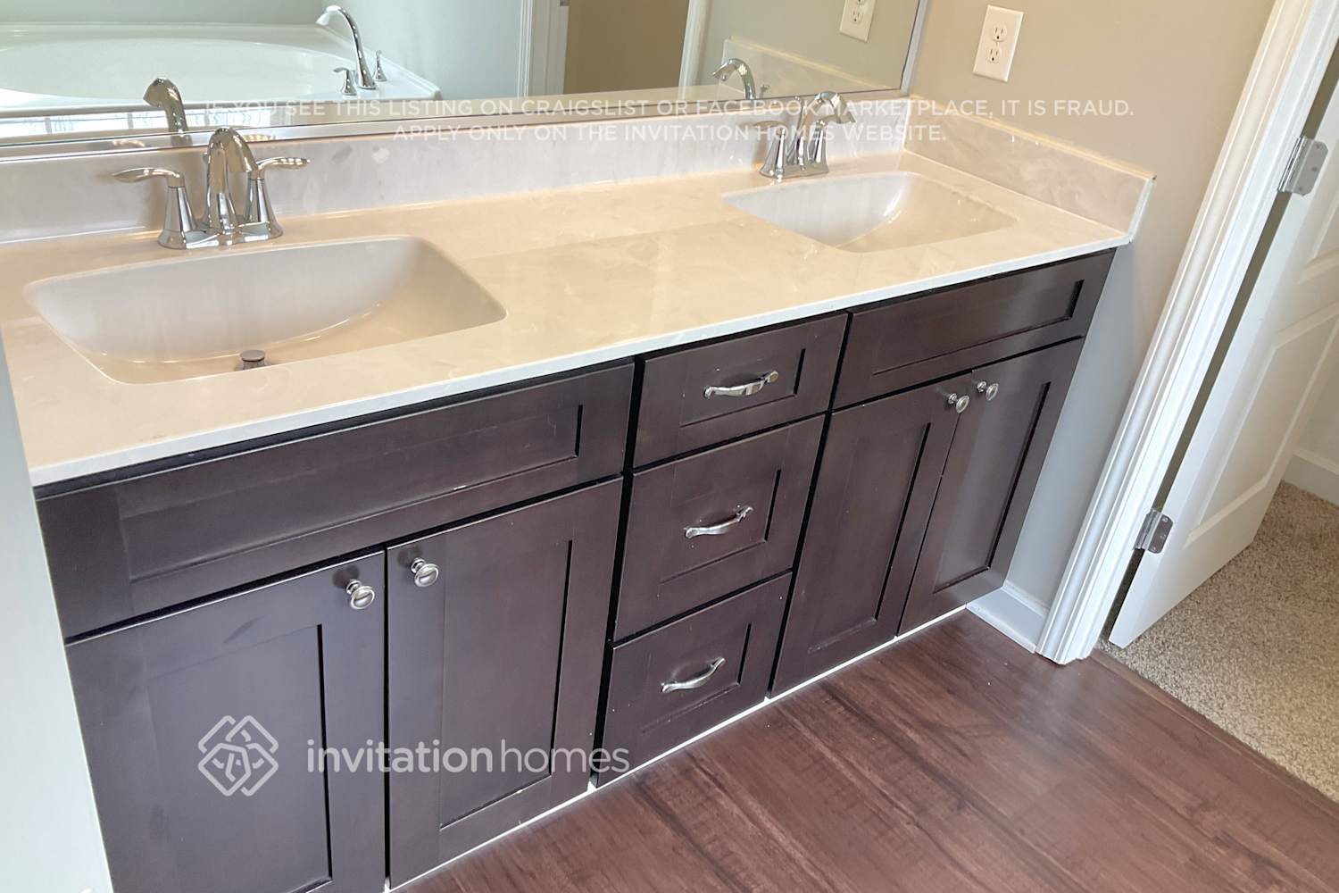 Building Photo - 270 Water Mill Rd