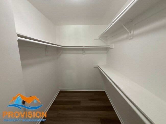 Building Photo - 2572 Riva Rd
