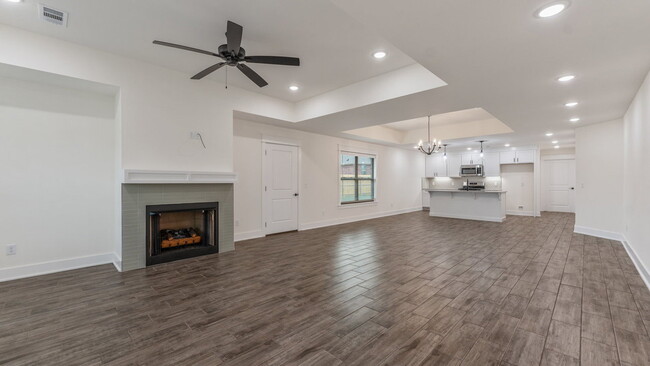 Building Photo - 52 Watson Ln