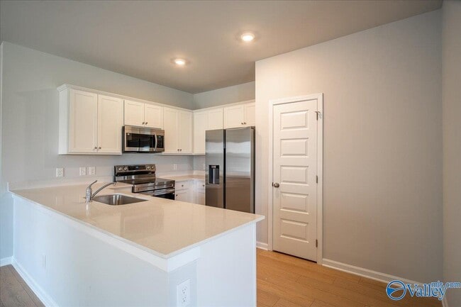 Building Photo - 22845 Dashwood Ln
