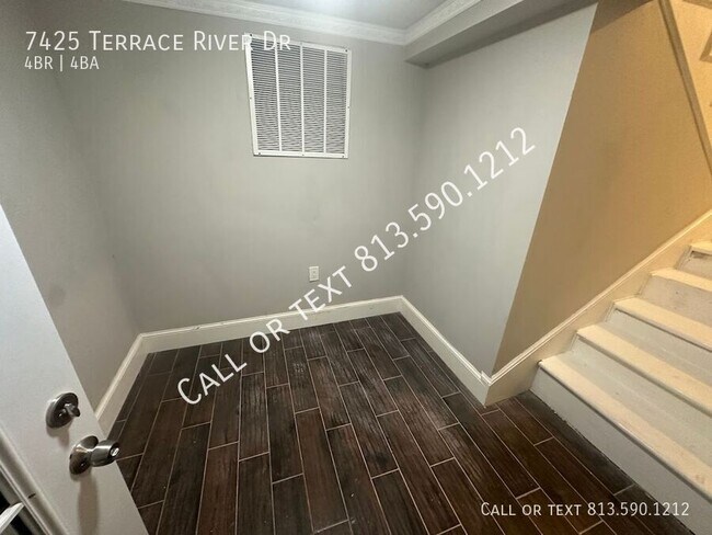 Building Photo - 7425 Terrace River Dr