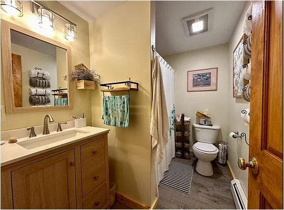 Full Bathroom (1st Floor) - 17 Peaceful Ln