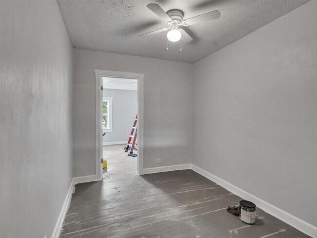 Building Photo - 2316 Freeman St