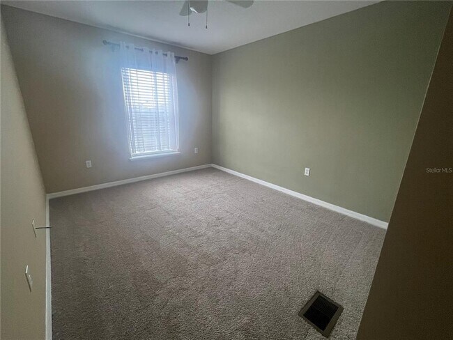 Building Photo - 3803 Hampstead Ln