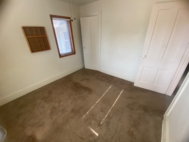 Building Photo - 118 Dudley St