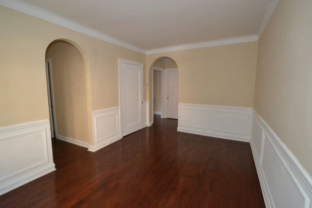 Building Photo - 547 W Surf St