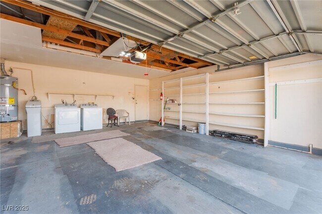 Building Photo - 6913 W Quail Hollow Dr