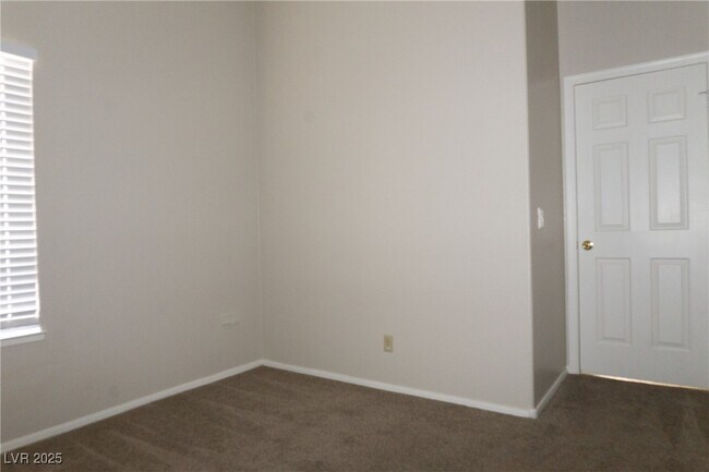 Building Photo - 4709 Victoria Beach Way
