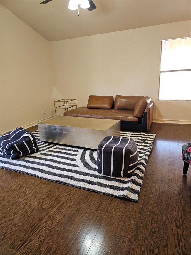 Building Photo - 16110 Windermere Dr