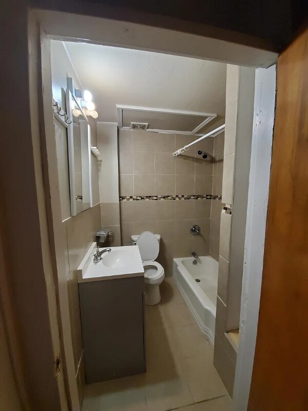 Building Photo - 95 W 1st Ave