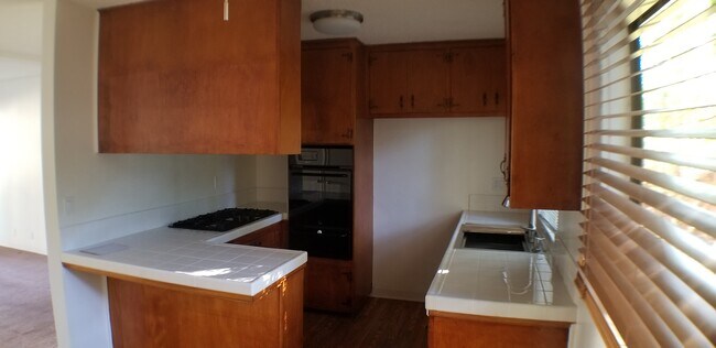 Building Photo - 134 Hurlbut St