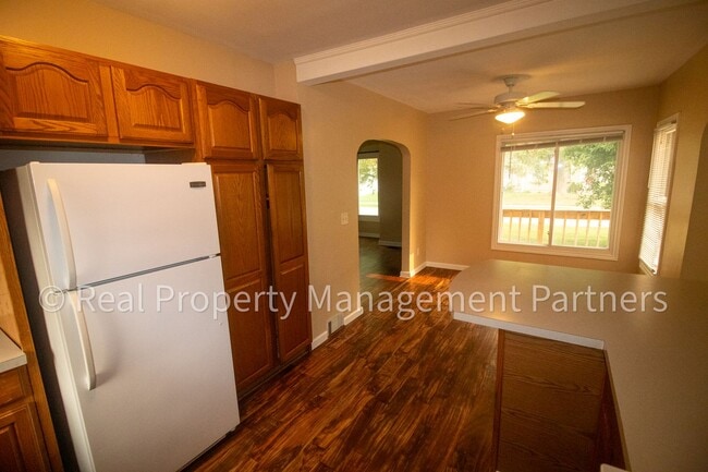 Building Photo - Charming 3 Bed 1 Bath Corner-Lot Ranch on 0.25+ Acres - Lawncare Included