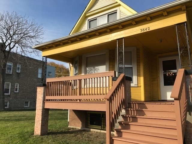 Building Photo - 3842 W Division St