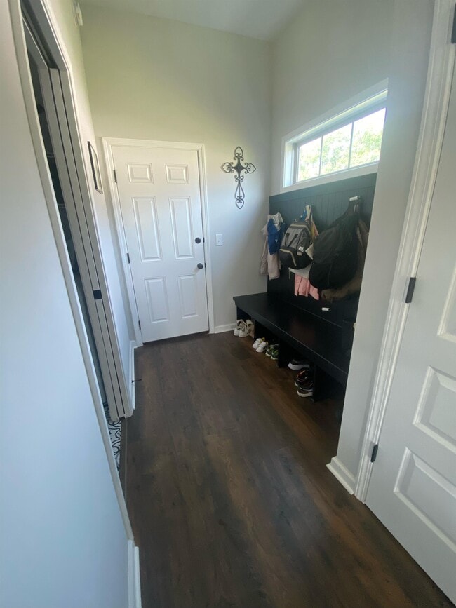 Building Photo - 9183 Helena Dr