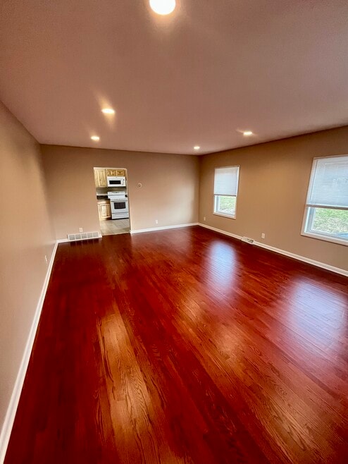 Building Photo - 3107 59th St