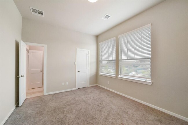 Building Photo - 29130 Parker Heights Ln