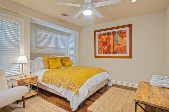 Building Photo - 38 19th Ave