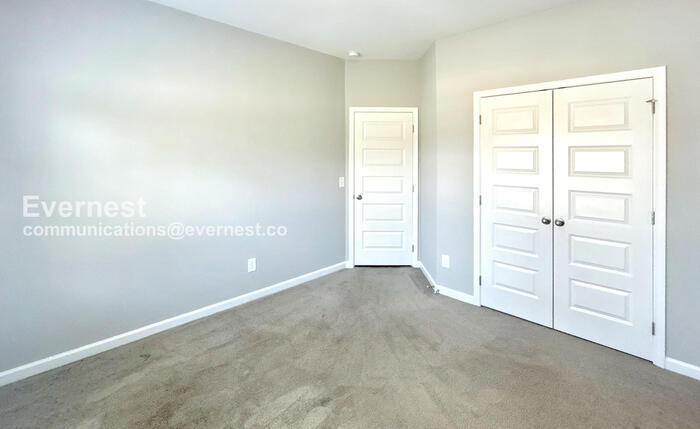 Building Photo - 1207 Trestle Dr