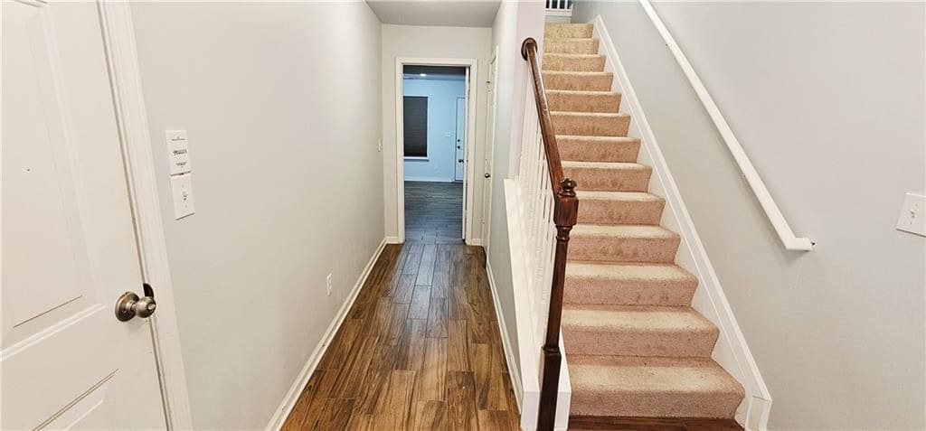 Building Photo - 2145 Meadow Peak Rd