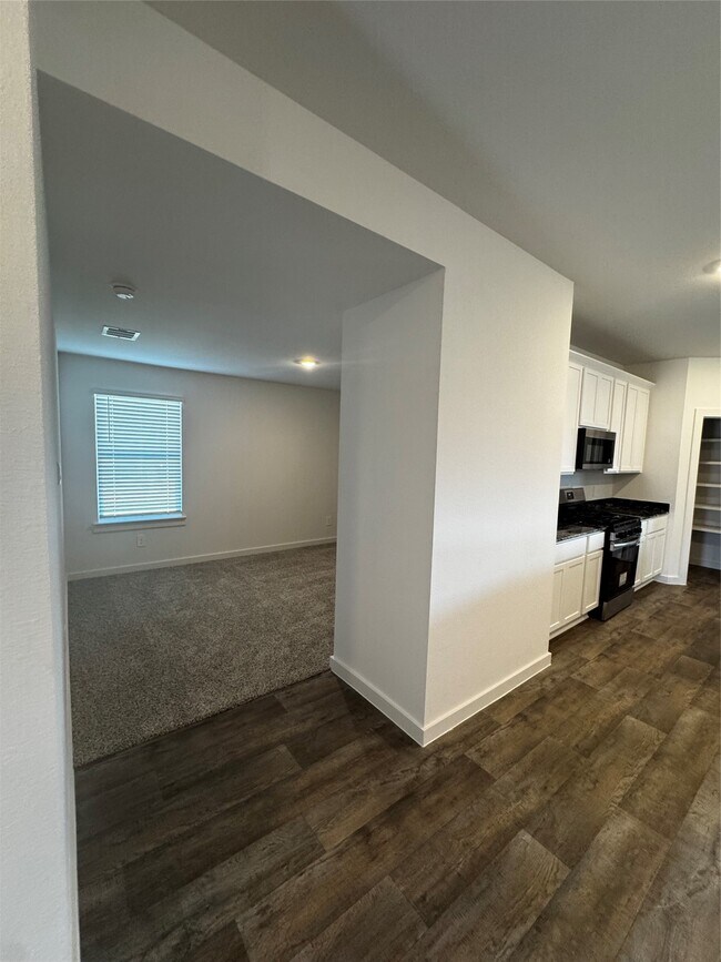 Building Photo - 6107 Jasper Hl Dr