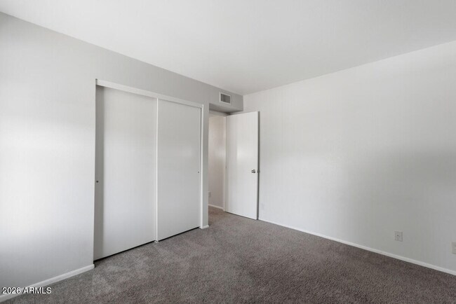 Building Photo - 16657 E Gunsight Dr